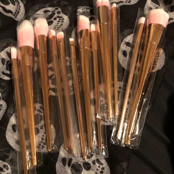 12pc rose gold makeup brush set - Picture 3 of 5